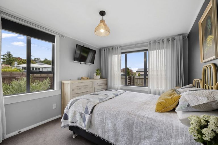 Photo of property in 51 Upjohn Street, Brooklands, New Plymouth, 4310