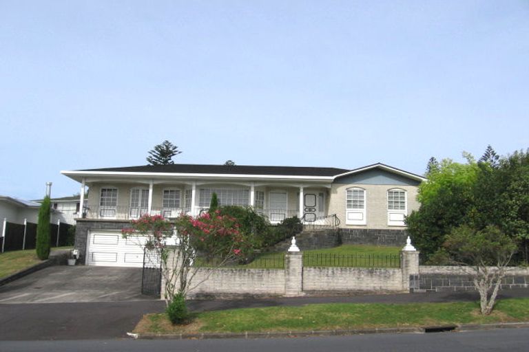 Photo of property in 19 Vanessa Crescent, Glendowie, Auckland, 1071