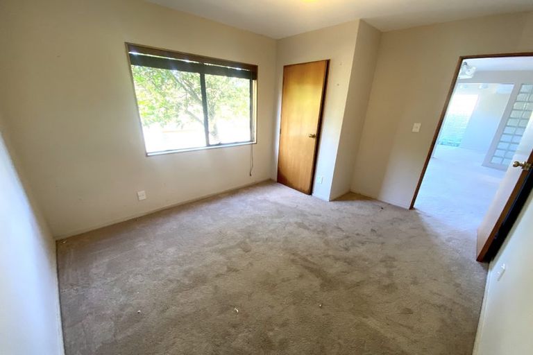 Photo of property in 2/60 Centorian Drive, Windsor Park, Auckland, 0632