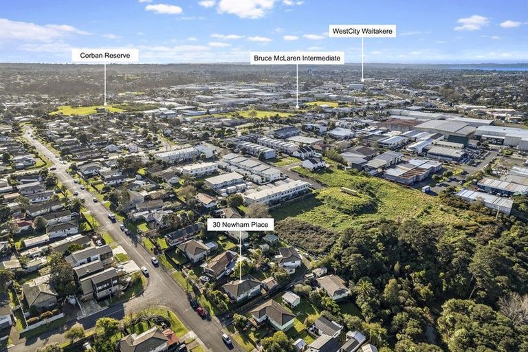 Photo of property in 30 Newham Place, Henderson, Auckland, 0612