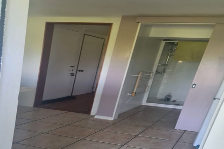 Photo of property in 2/30 Matipo Road, Mairangi Bay, Auckland, 0630