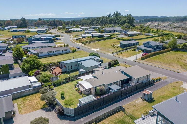 Photo of property in 122 Parekaawa Drive, Motuoapa, Turangi, 3382