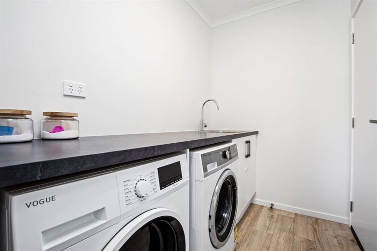 Photo of property in 16 Wigmore Crescent, Rolleston, 7615