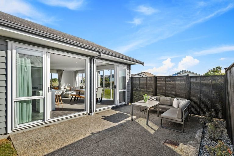 Photo of property in 5 Aro Mato Place, Huapai, Kumeu, 0810