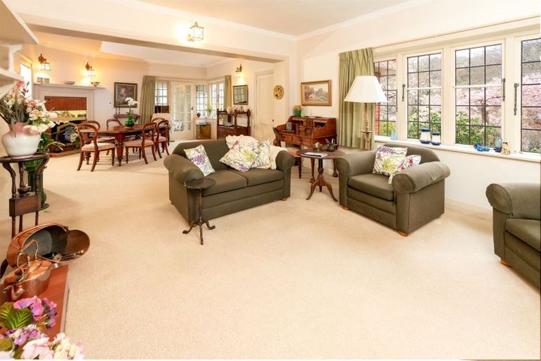 Photo of property in 331 Karori Road, Karori, Wellington, 6012