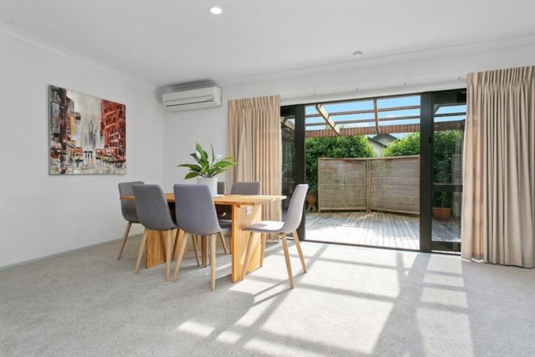 Photo of property in 13a Shaw Street, Leamington, Cambridge, 3432