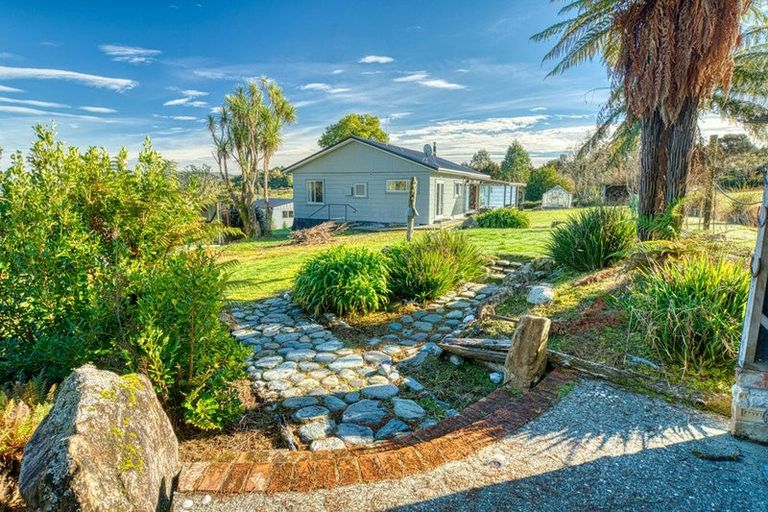 Photo of property in 201 Lake Brunner Road, Moana, 7875