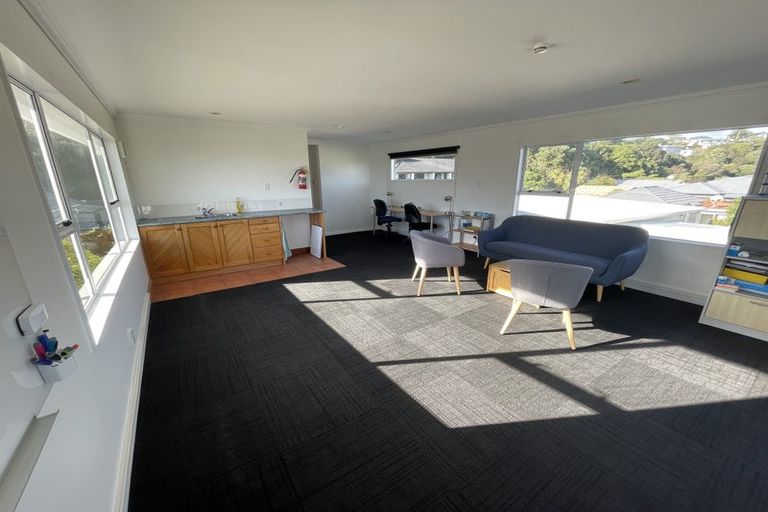 Photo of property in 116 Mana Esplanade, Paremata, Porirua, 5026