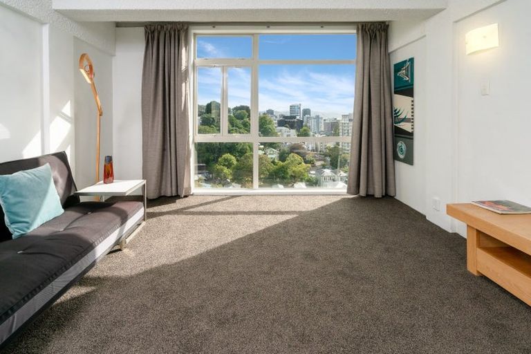 Photo of property in Fairmont Flats, 4c/20 Maarama Crescent, Aro Valley, Wellington, 6021