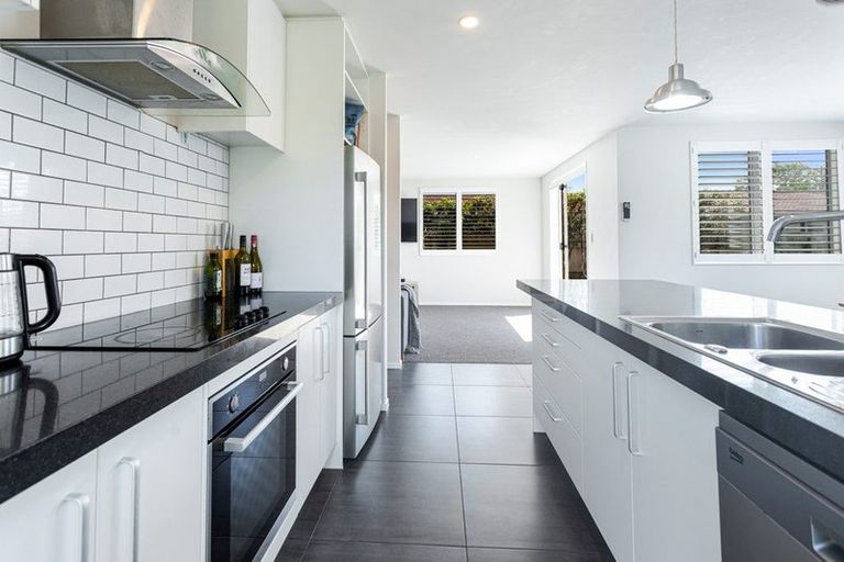 Photo of property in 83 Riverside Road, Orewa, 0931