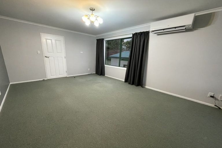 Photo of property in 6 Trilids Lane, Churton Park, Wellington, 6037