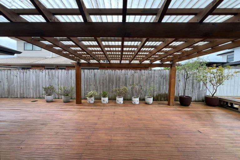 Photo of property in 8 Hansen Place, Takanini, 2112