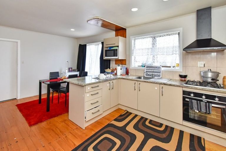 Photo of property in 48 Gray Avenue, Mangere East, Auckland, 2024