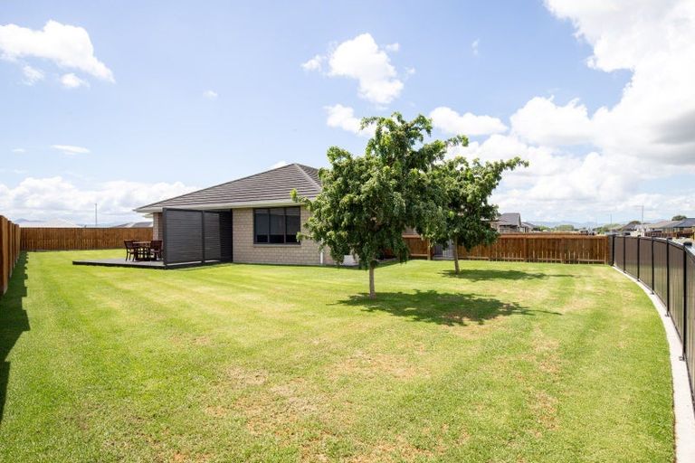 Photo of property in 18 Costello Drive, Ngatea, 3503