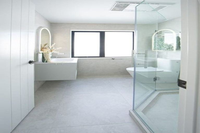 Photo of property in 4/29 Brandon Road, Glen Eden, Auckland, 0602