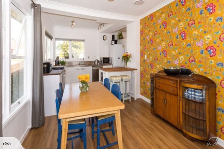 Photo of property in 2/10 Liverpool Street, Papakura, 2110