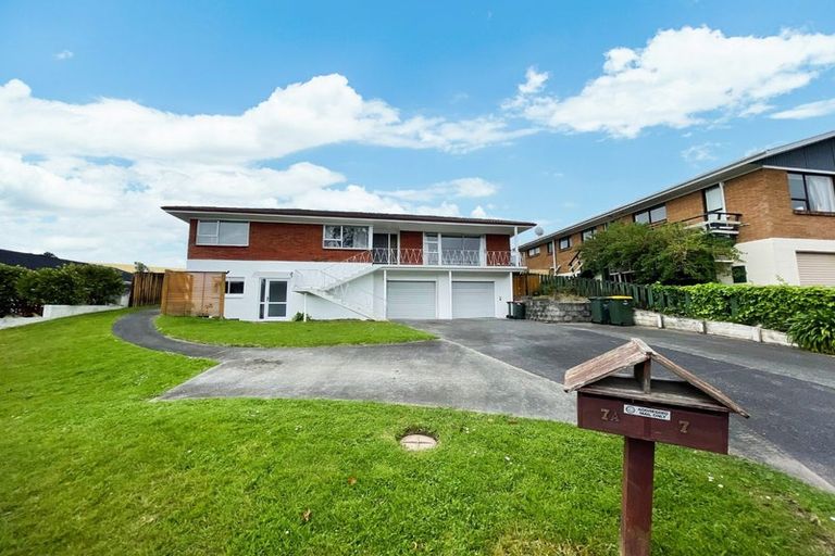 Photo of property in 7 Binda Place, Botany Downs, Auckland, 2010