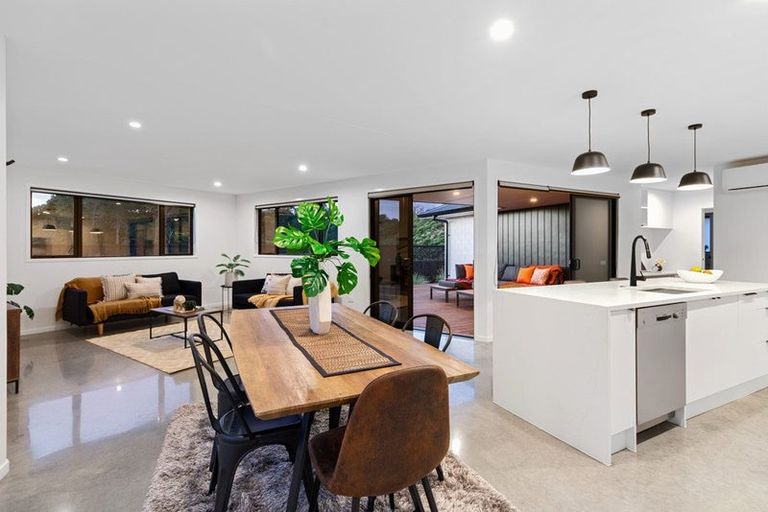 Photo of property in 15 Hayward Place, Ohauiti, Tauranga, 3112