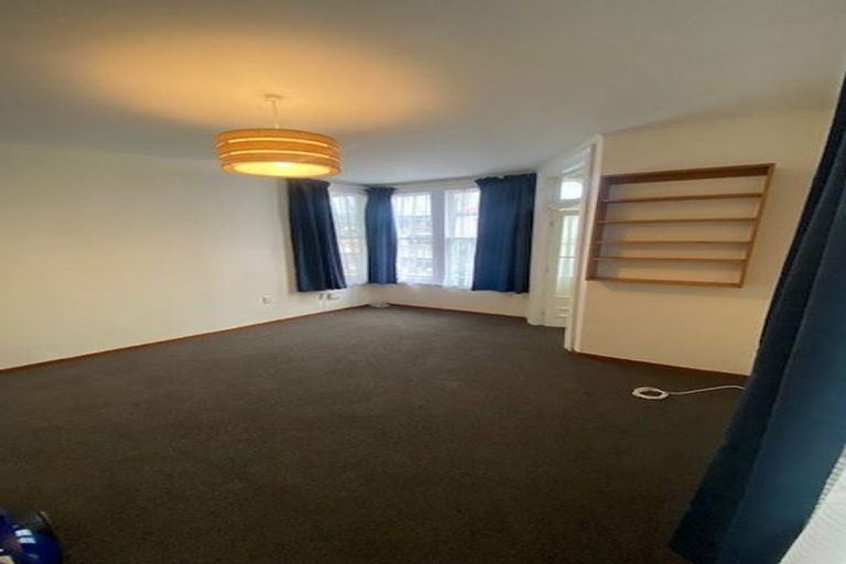 Photo of property in 1/27 Brougham Street, Mount Victoria, Wellington, 6011
