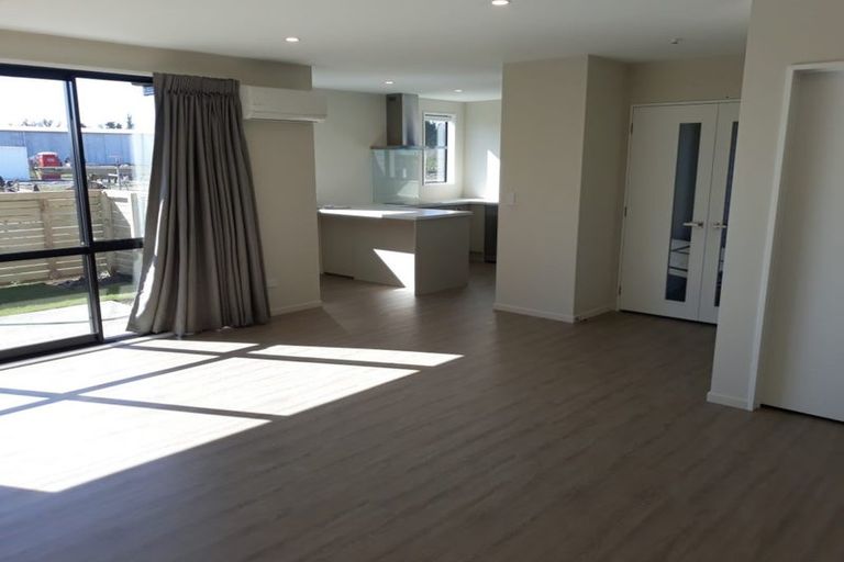 Photo of property in 27 Perendale Street, Belfast, Christchurch, 8051