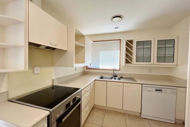 Photo of property in 2/82 Middleton Road, Upper Riccarton, Christchurch, 8041