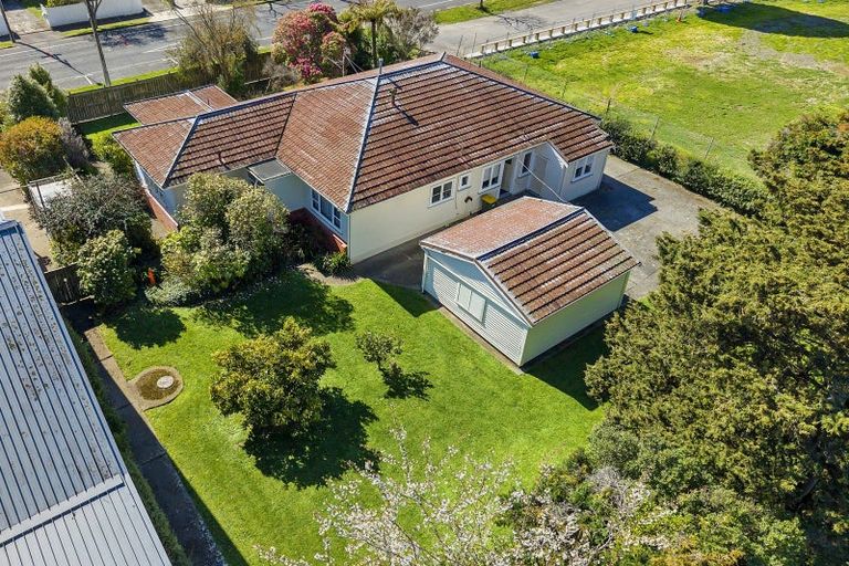 Photo of property in 194 Naenae Road, Naenae, Lower Hutt, 5011
