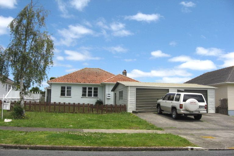 Photo of property in 16 Mason Avenue, Pukekohe, 2120