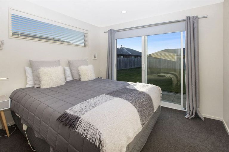 Photo of property in 1 Pemberton Drive, Amberley, 7410