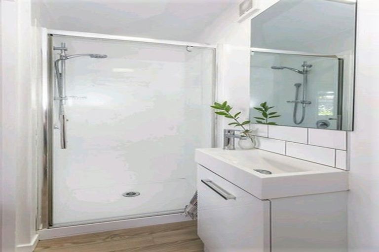 Photo of property in 11b Caroline Street, Mount Victoria, Wellington, 6011