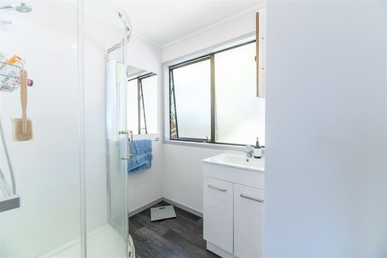 Photo of property in 1/10 Hillman Place, Ranui, Auckland, 0612