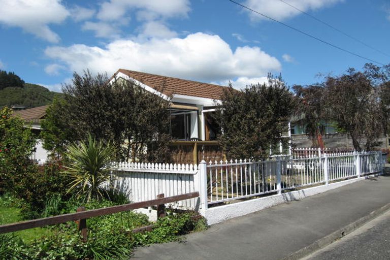 Photo of property in 1/121 Tipahi Street, Nelson South, Nelson, 7010