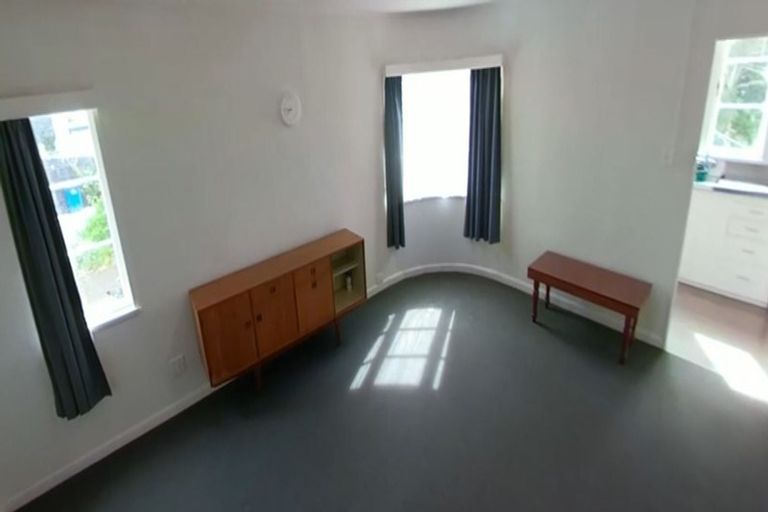 Photo of property in 35 Esmonde Road, Takapuna, Auckland, 0622