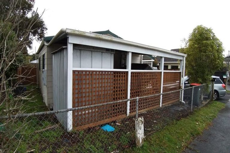 Photo of property in 1 Sime Road, Hillpark, Auckland, 2102
