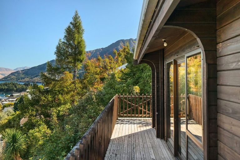 Photo of property in 11 Longwood Place, Queenstown, 9300
