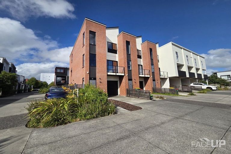 Photo of property in 13 William Stratton Lane, Hobsonville, Auckland, 0616