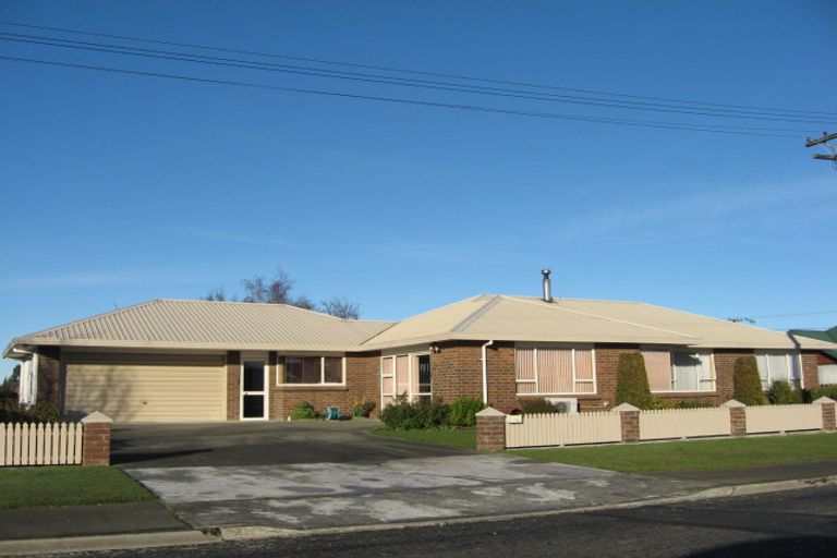 Photo of property in 13 Union Street, Winton, 9720