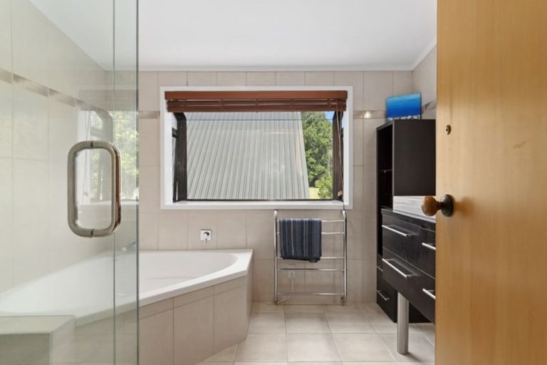 Photo of property in 49 Iona Drive, Pyes Pa, Tauranga, 3173