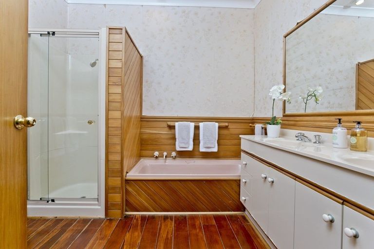 Photo of property in 272 Upper Harbour Drive, Greenhithe, Auckland, 0632