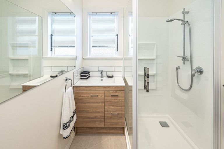 Photo of property in 17a Taranaki Street, Saint Johns Hill, Whanganui, 4501