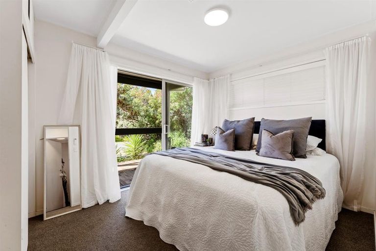 Photo of property in 6 Jane Gifford Place, Omaha, 0986