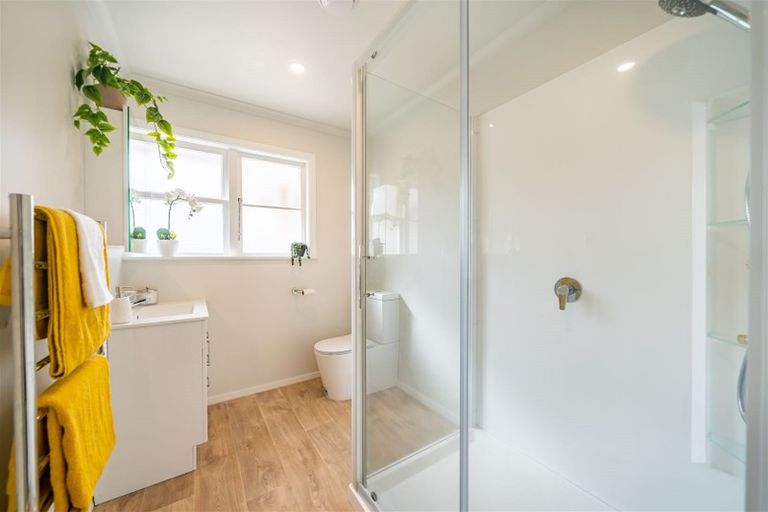 Photo of property in 2/30 Marion Street, Silverstream, Upper Hutt, 5019