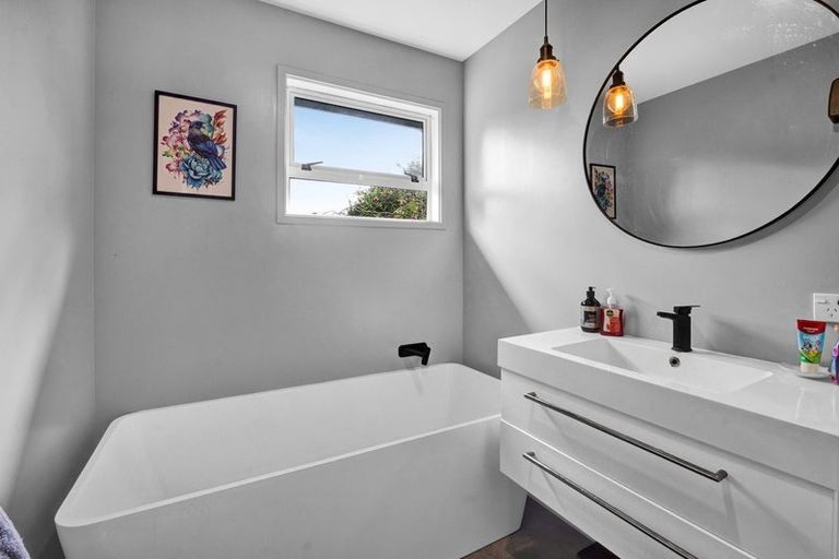 Photo of property in 9 Mccarthy Street, Hawera, 4610