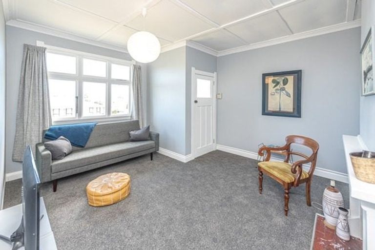 Photo of property in 32 Aotea Street, Castlecliff, Whanganui, 4501