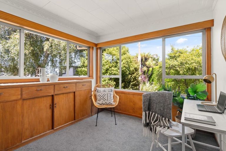 Photo of property in 50 Glendevon Place, Vauxhall, Dunedin, 9013