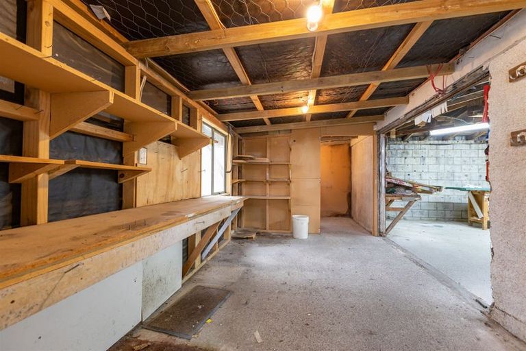 Photo of property in 180 Dixon Street, Masterton, 5810