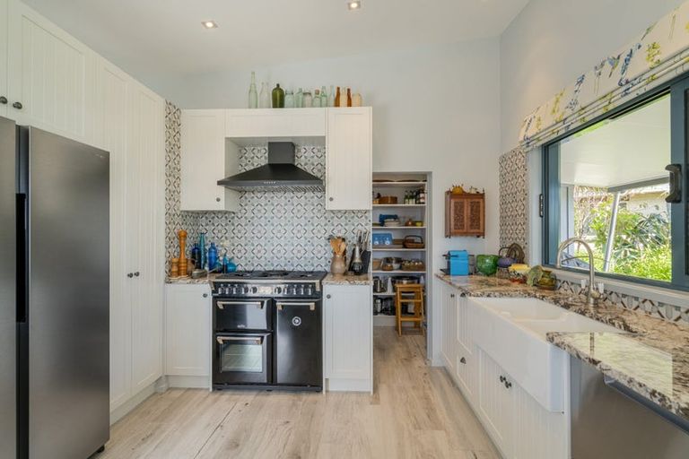 Photo of property in 103 Centennial Drive, Whitianga, 3510