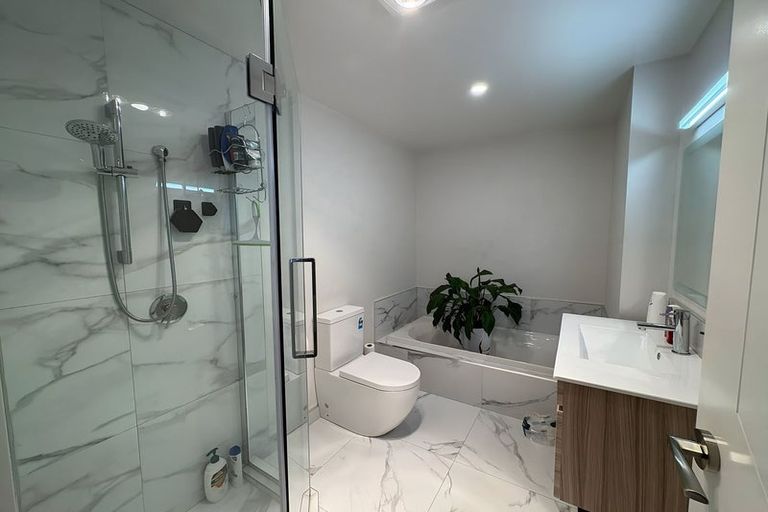 Photo of property in 2/45 Amyes Road, Hornby, Christchurch, 8042