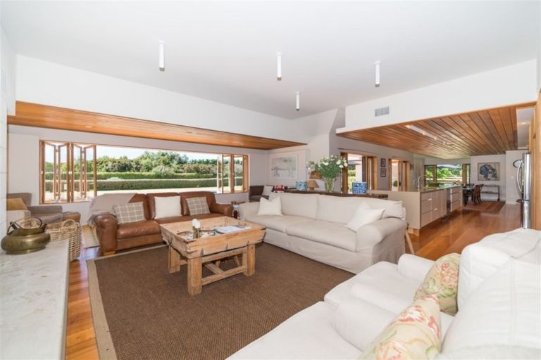 Photo of property in 450 Stoney Creek Road, Kelvin Grove, Palmerston North, 4470