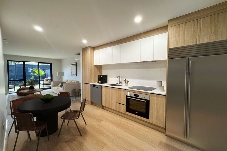 Photo of property in 4/6 James Street, Bayview, Auckland, 0629