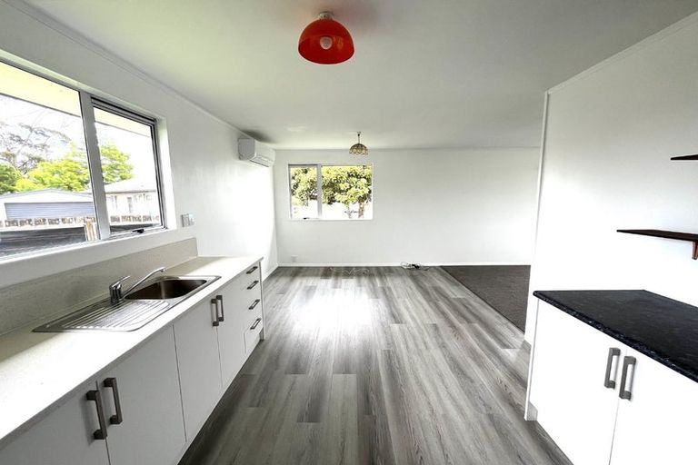 Photo of property in 15c Trevor Hosken Drive, Wiri, Auckland, 2104